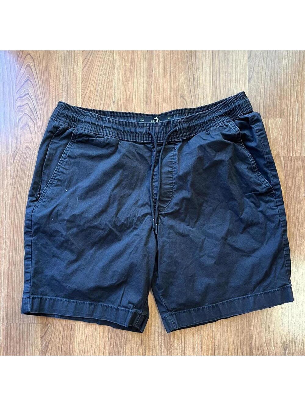 Black hollister gym shorts | size M